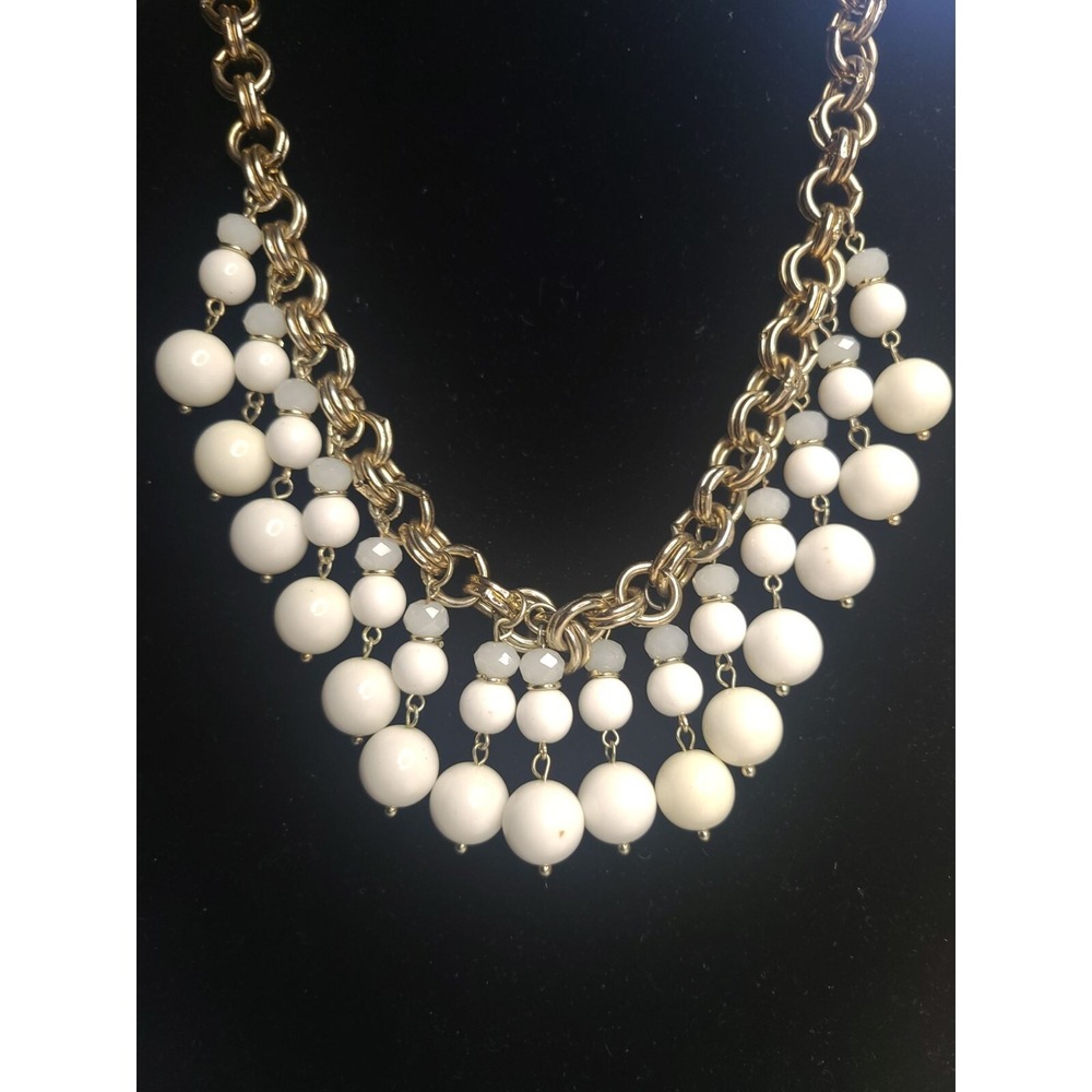 Stunning Ann Taylor Gold Chain & White Bead Statement Necklace 18 Inches